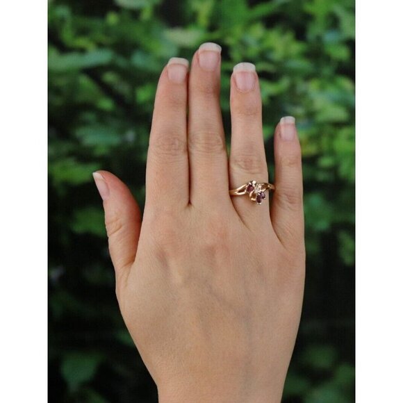 10k Yellow Gold Natural Ruby & Diamond Ring Size 9 1/4 - Picture 2 of 7